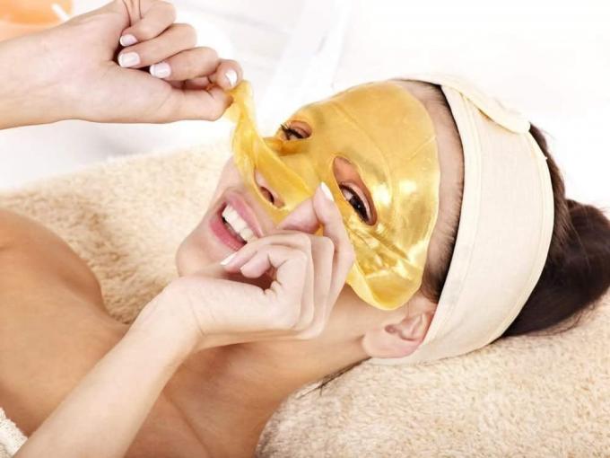 Topeng Wajah Emas Organik 24K Untuk Rumah Penenang Gel Kolagen Disesuaikan Crystal Beauty 4